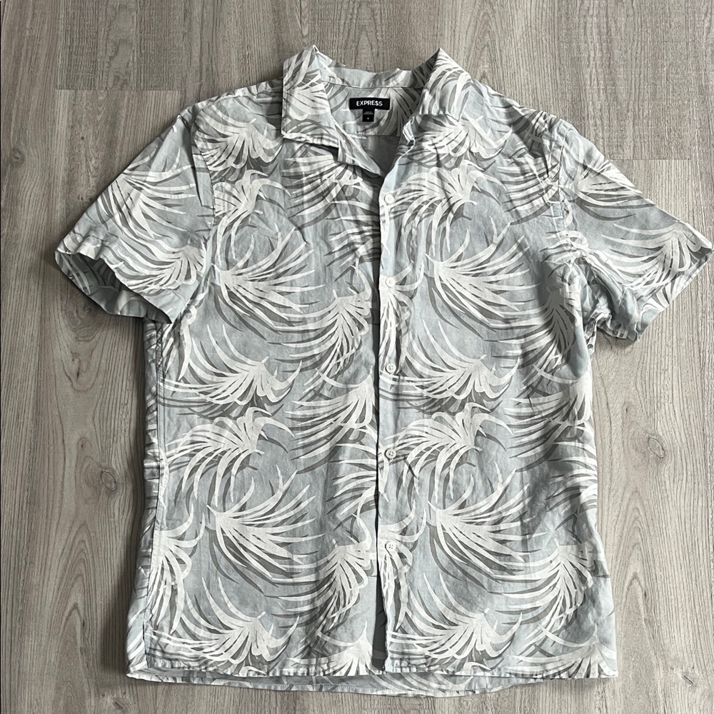 Express Cotton Linen Light Blue/Gray Leaf Print Button Up Short Sleeve Shirt